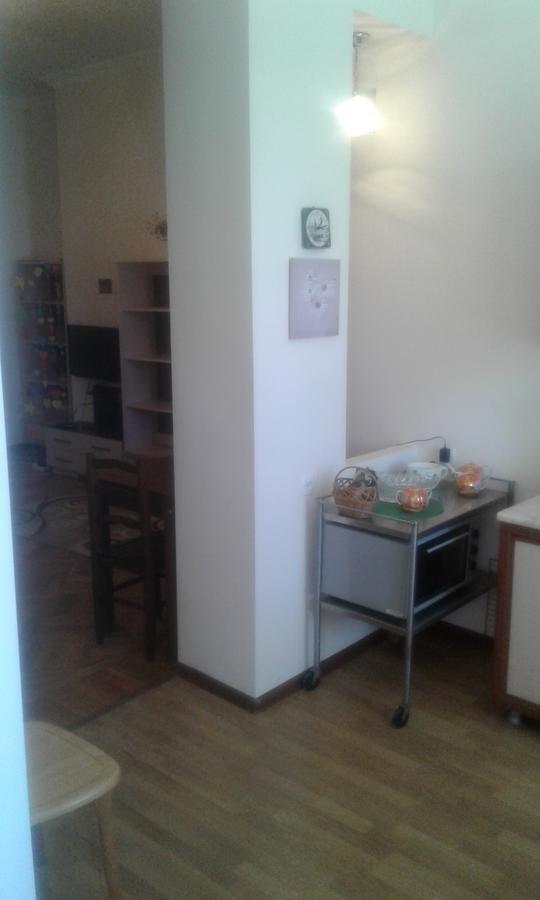 Apartamento Centr Kutaisi Exterior foto