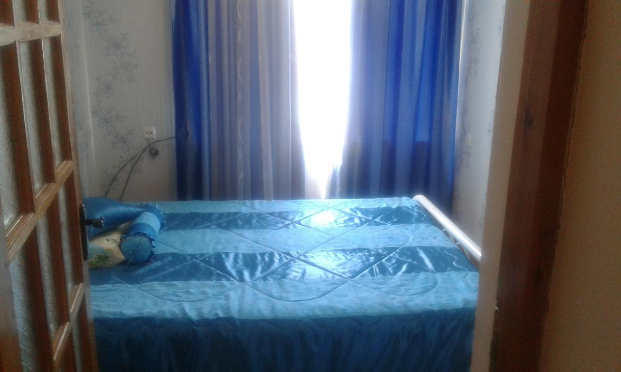Apartamento Centr Kutaisi Exterior foto
