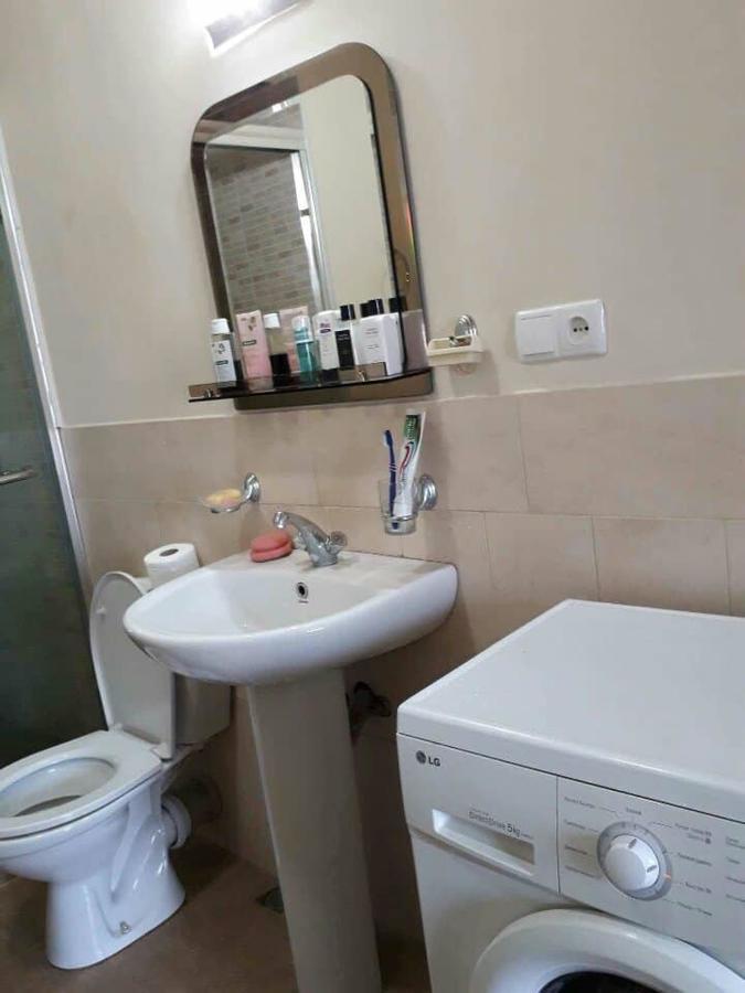 Apartamento Centr Kutaisi Exterior foto
